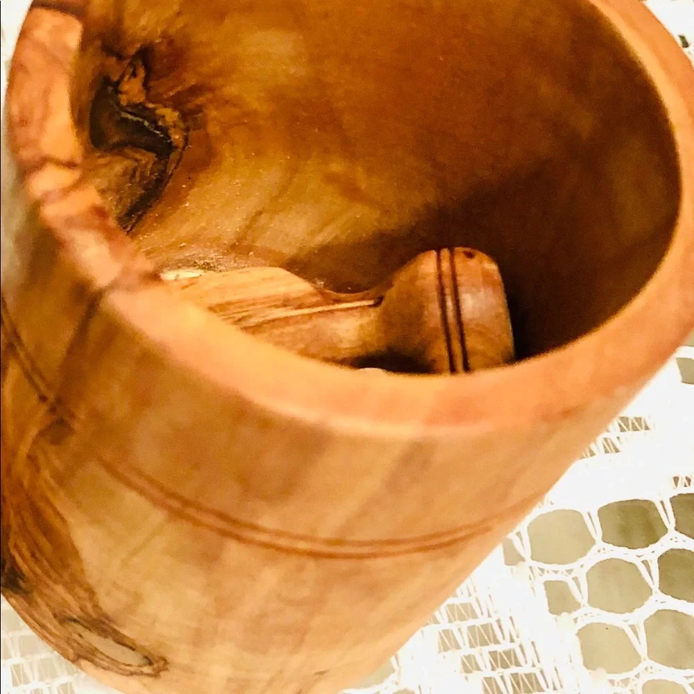 NATURAL OLIVE WOOD HONEY JAR